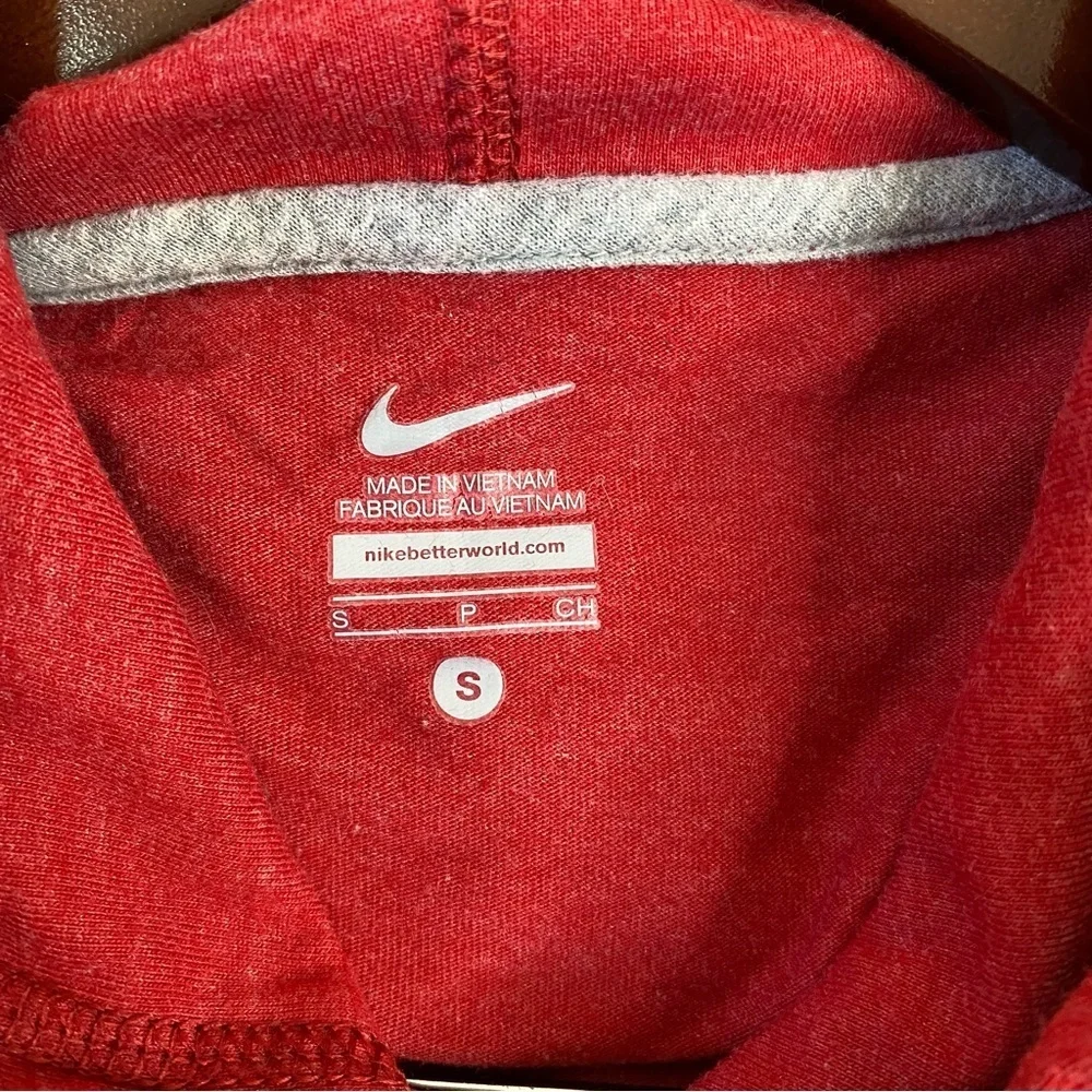 Nike Women’s Arkansas Razorbacks Pullover Lightweight Hoodie Size Small